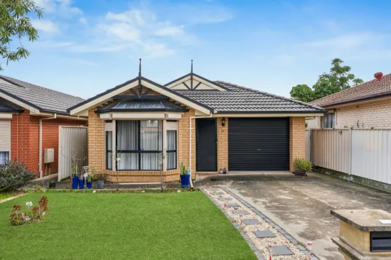 16 COLLEGE AVENUE, Valley View, SA 5093