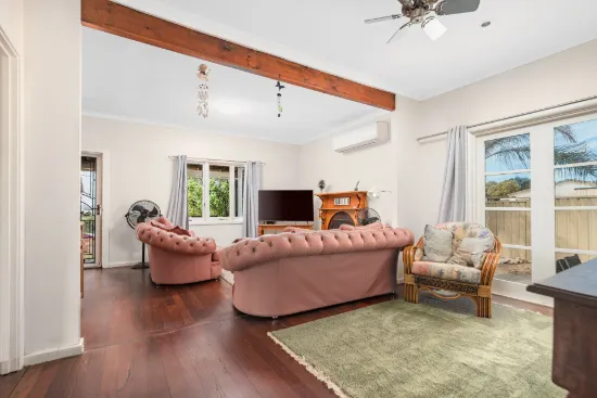 16 Compton Street, Rangeway, WA 6530