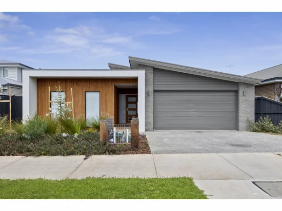 16 Cottage Crescent, Torquay, Vic 3228 - For Sale