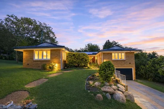 16 Crestview Street, Kenmore, Qld 4069