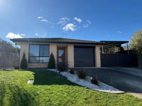 16 Dafnis Drive, Newnham TAS 7248-Image