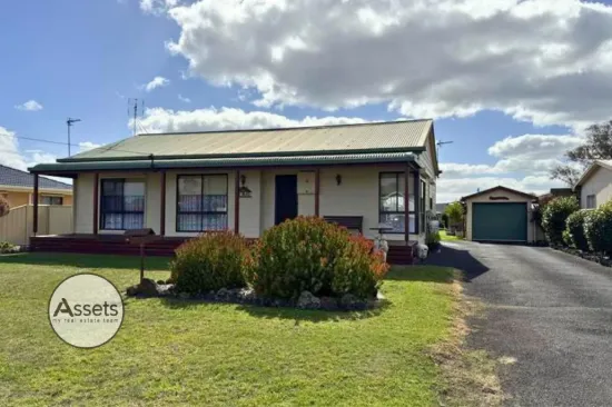 16 Darling Street, Heywood, Vic 3304