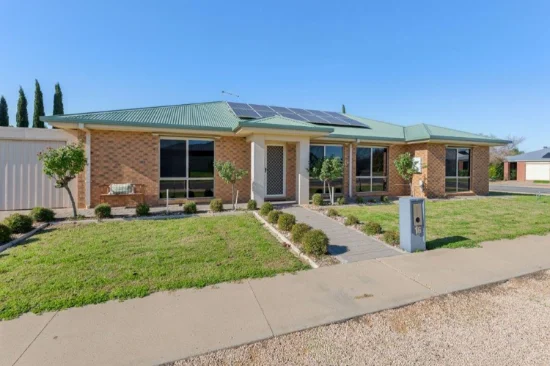 16 Darlington Parade, Mildura, Vic 3500