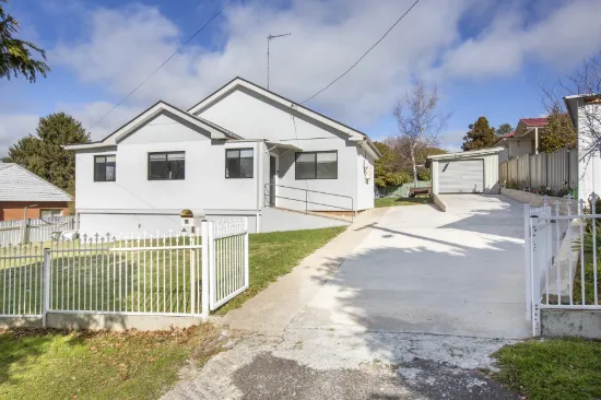 16 Dart Street, Oberon, NSW 2787