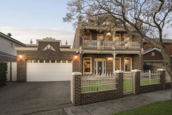 16 Deakin Street, Maidstone, Vic 3012