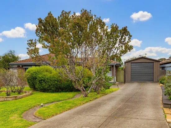 16 Derek Crescent, Morphett Vale, SA 5162