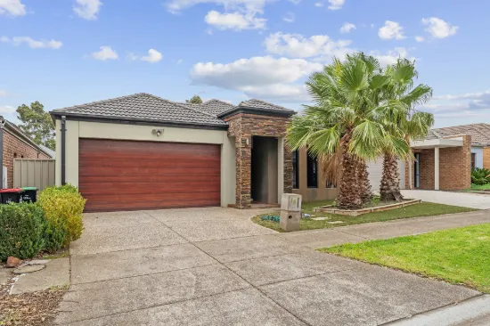 16 Derwent Close, Caroline Springs, Vic 3023