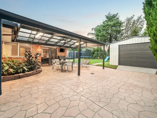 16 Dorchester Crescent, Carrum Downs, Vic 3201