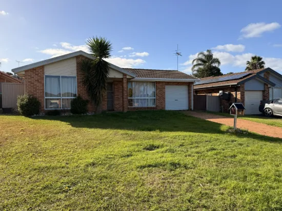 16 Dorrigo Crescent, Bow Bowing, NSW 2566