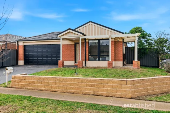 16 Drysdale Crescent, Point Cook, Vic 3030