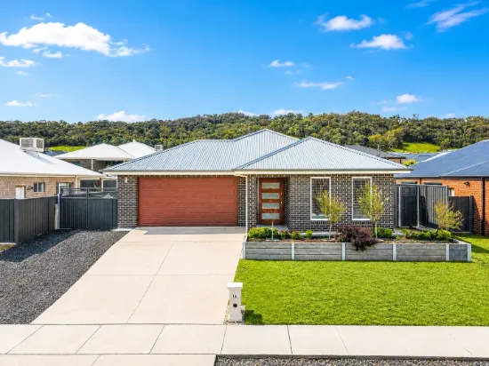 16 Edgar Road, Leneva, Vic 3691