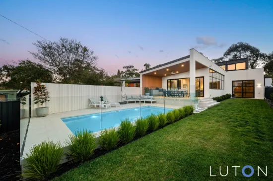 16 Elizabeth Crescent, Macquarie, ACT 2614