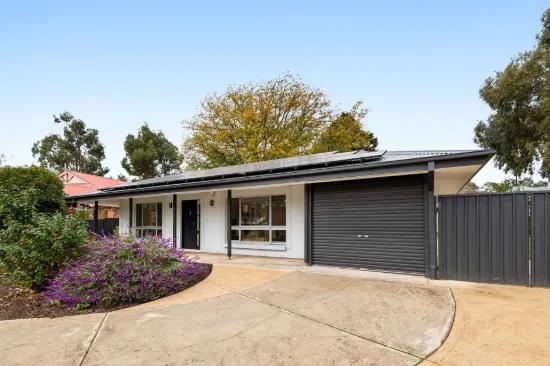 16 Elm Drive, Oakbank, SA 5243