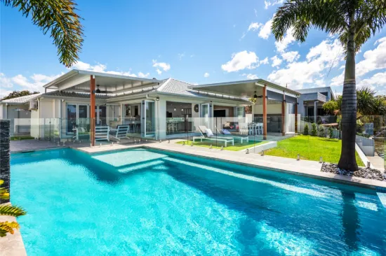 16 Erave Avenue, Runaway Bay, Qld 4216-Image