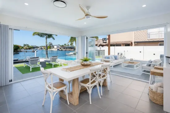 16 Erave Avenue, Runaway Bay, Qld 4216-Image