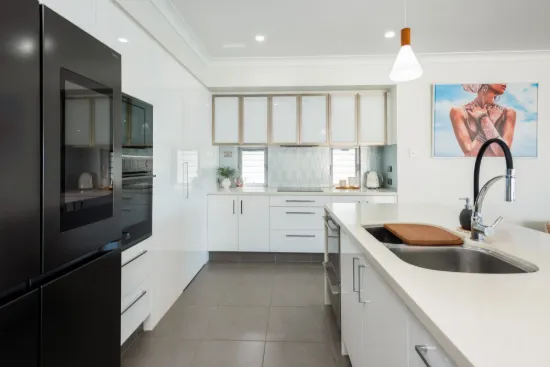 16 Erave Avenue, Runaway Bay, Qld 4216-Image