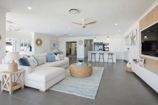 16 Erave Avenue, Runaway Bay, Qld 4216-Image