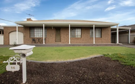 16 Fortrose Avenue, Seaton, SA 5023