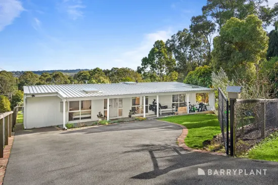 16 Fuller Road, Mount Evelyn, Vic 3796