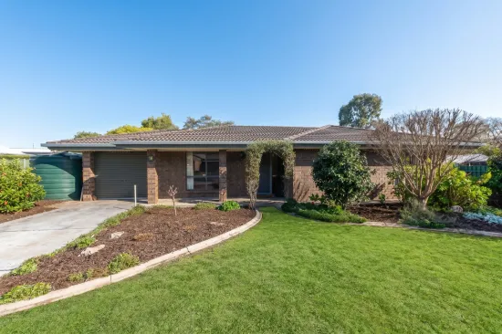 16 Gardenia Dve, Woodside, SA 5244