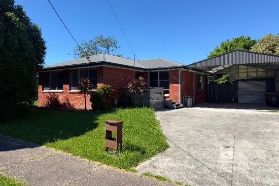 16 Glomar Grove, Sale, Vic 3850
