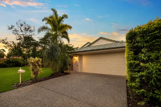 16 Glorious Way, Forest Lake, Qld 4078