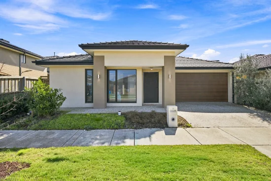 16 Gottlieb Street, Clyde North, Vic 3978