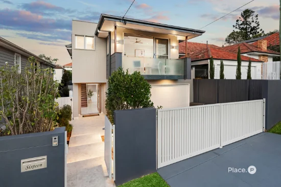 16 Grant Street, Camp Hill, Qld 4152