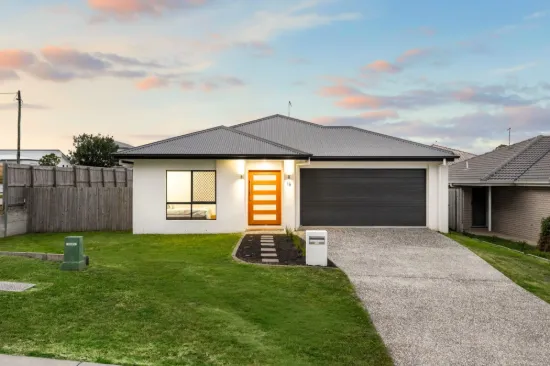 16 Harris Street, Bellbird Park, Qld 4300