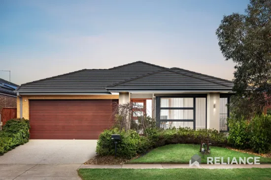 16 Hazelnut Road, Manor Lakes, Vic 3024