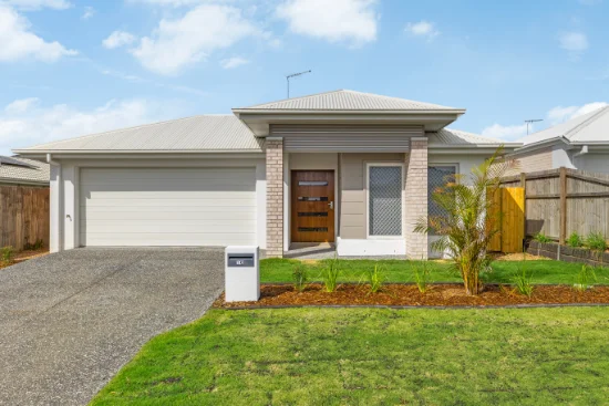 16 Heathcote Cct, Redland Bay, Qld 4165