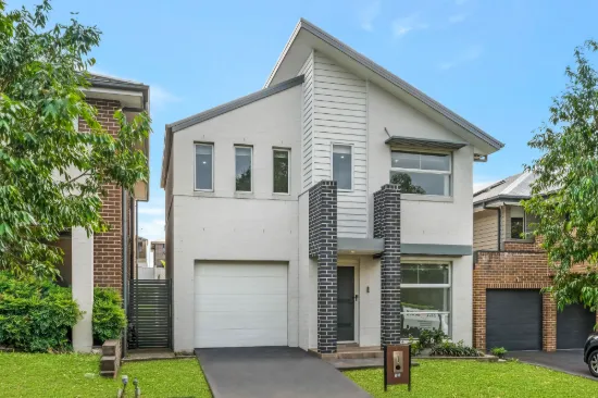 16 Hebe Street, Glenfield, NSW 2167