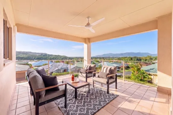 16 Hussar Close, Kanimbla, Qld 4870