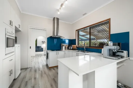 16 Jackie Howe Crescent, Macarthur, ACT 2904