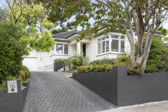 16 Jackson Avenue, Mont Albert North, Vic 3129