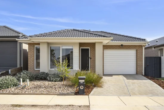 16 Jimmy Street, Charlemont, Vic 3217