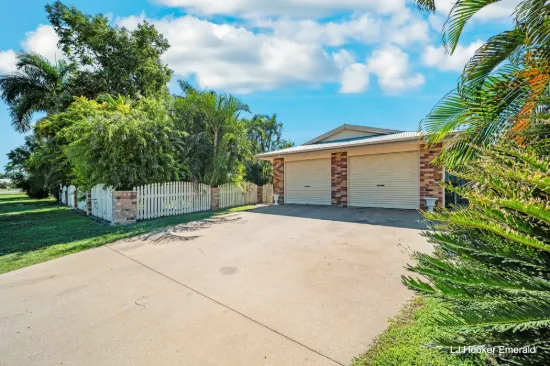 16 Kidd Street, Emerald, Qld 4720