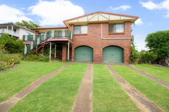 16 King George Street, Mount Larcom, Qld 4695