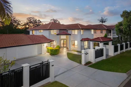 16 Knightsbridge Place, Bridgeman Downs QLD 4035-Image