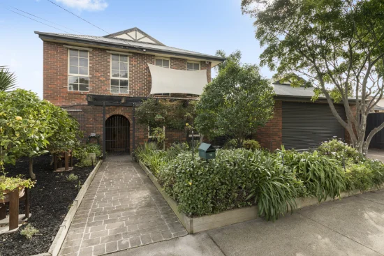 16 Kubis Crescent, Dingley Village, Vic 3172
