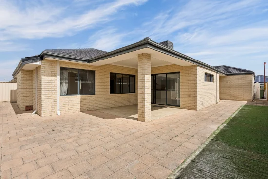 16 Laggan Road, Canning Vale, WA 6155
