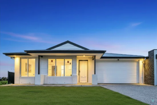 16 Lahore Close, Mount Cottrell, Vic 3024