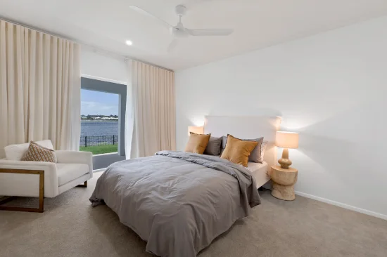 16 Lakeside Way, Andergrove, Qld 4740