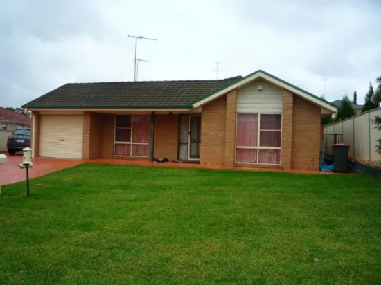 16 Loring Place, Quakers Hill, NSW 2763