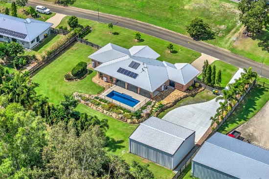 16 Lyndon Court, Cannon Valley, Qld 4800