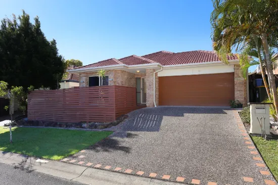 16 Marciana Crescent, Varsity Lakes, Qld 4227