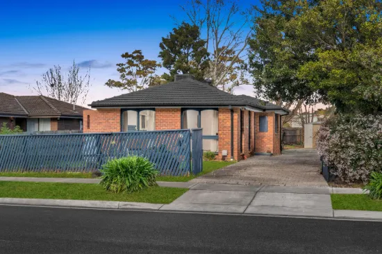 16 Marklin Street, Cranbourne VIC 3977-Image