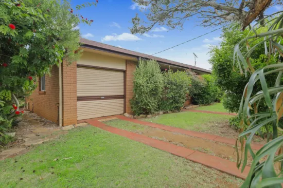 16 McFarlane Street, Wilsonton, Qld 4350