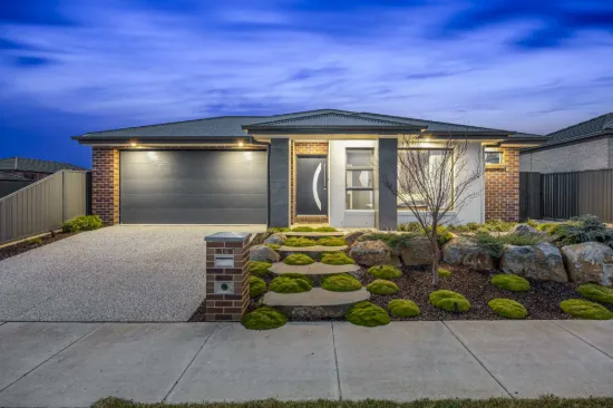 16 Mcleod Crescent, Lucas, Vic 3350