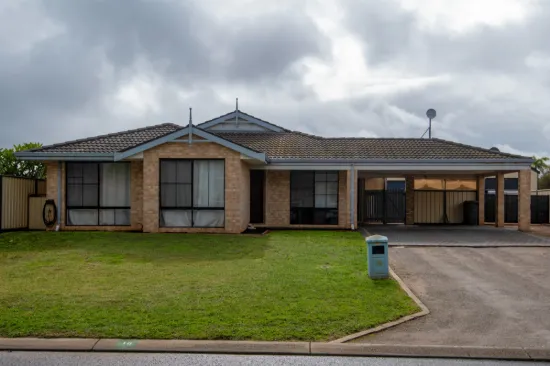 16 Mitchell heights, Dongara, WA 6525